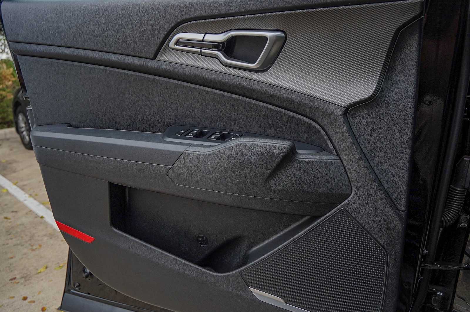 Thumbnail: 2023 Kia Sportage - 23