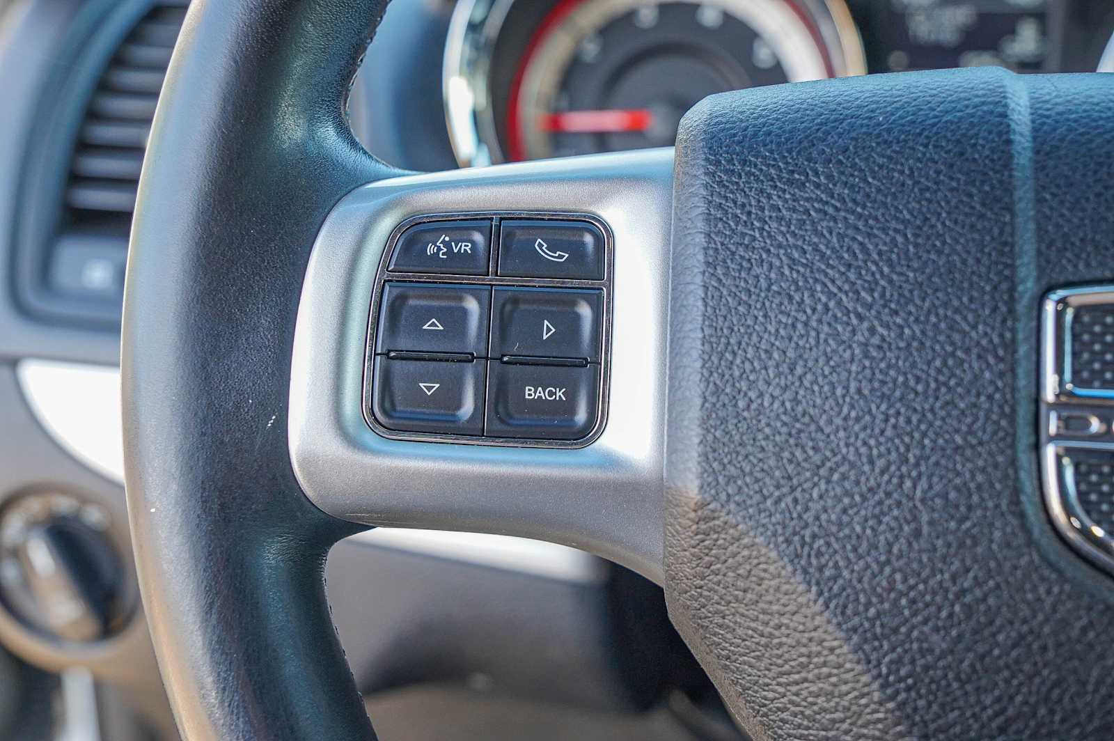 Thumbnail: 2017 Dodge Grand Caravan - 13