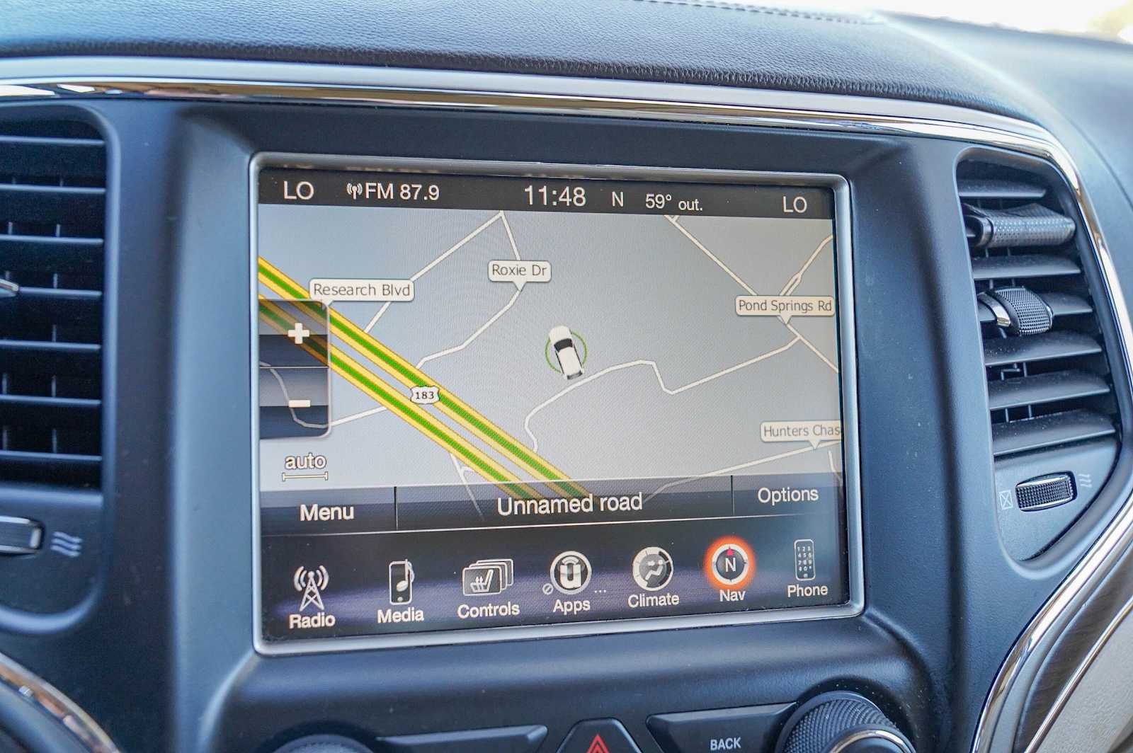 Thumbnail: 2015 Jeep Grand Cherokee - 18