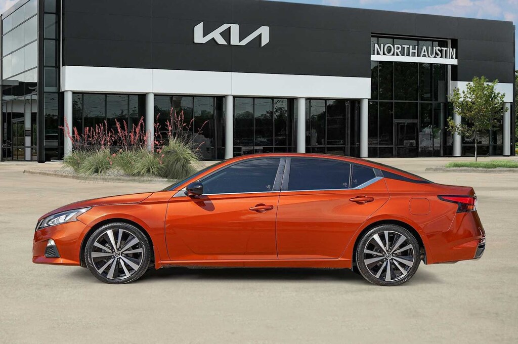 Used 2020 Nissan Altima 2.5 SR Sedan