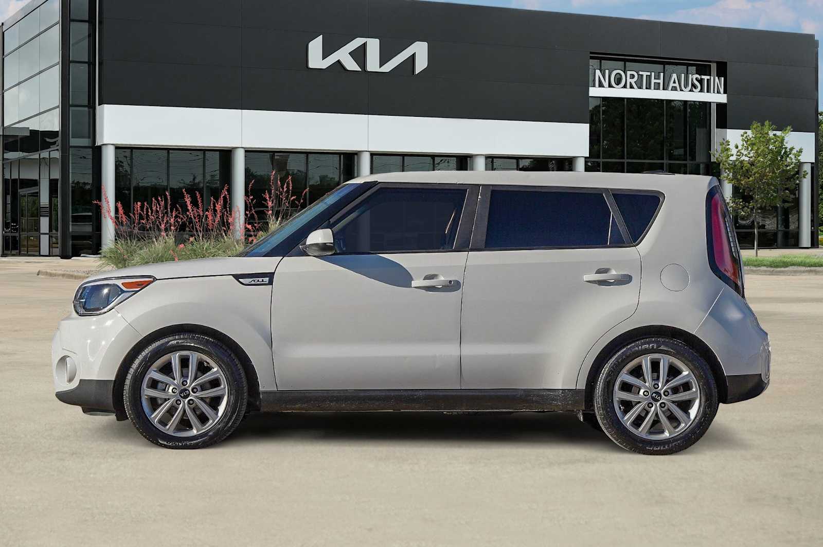 Thumbnail: 2019 Kia Soul - 4
