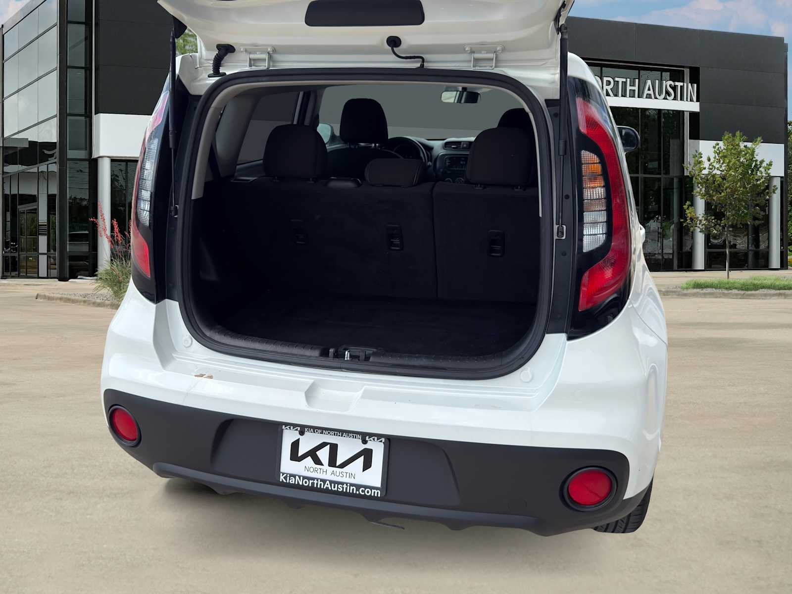 Thumbnail: 2018 Kia Soul - 11