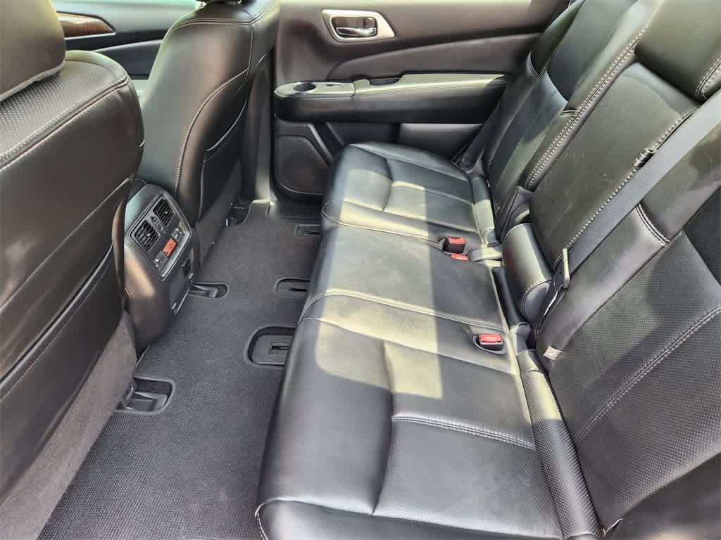Thumbnail: 2015 Nissan Pathfinder - 30