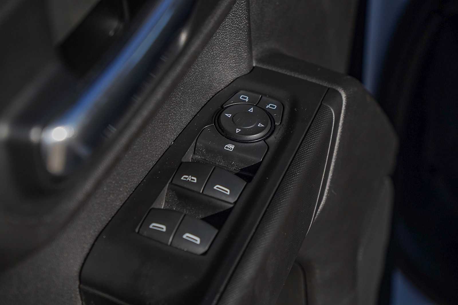 Thumbnail: 2019 Chevrolet Silverado 1500 - 22