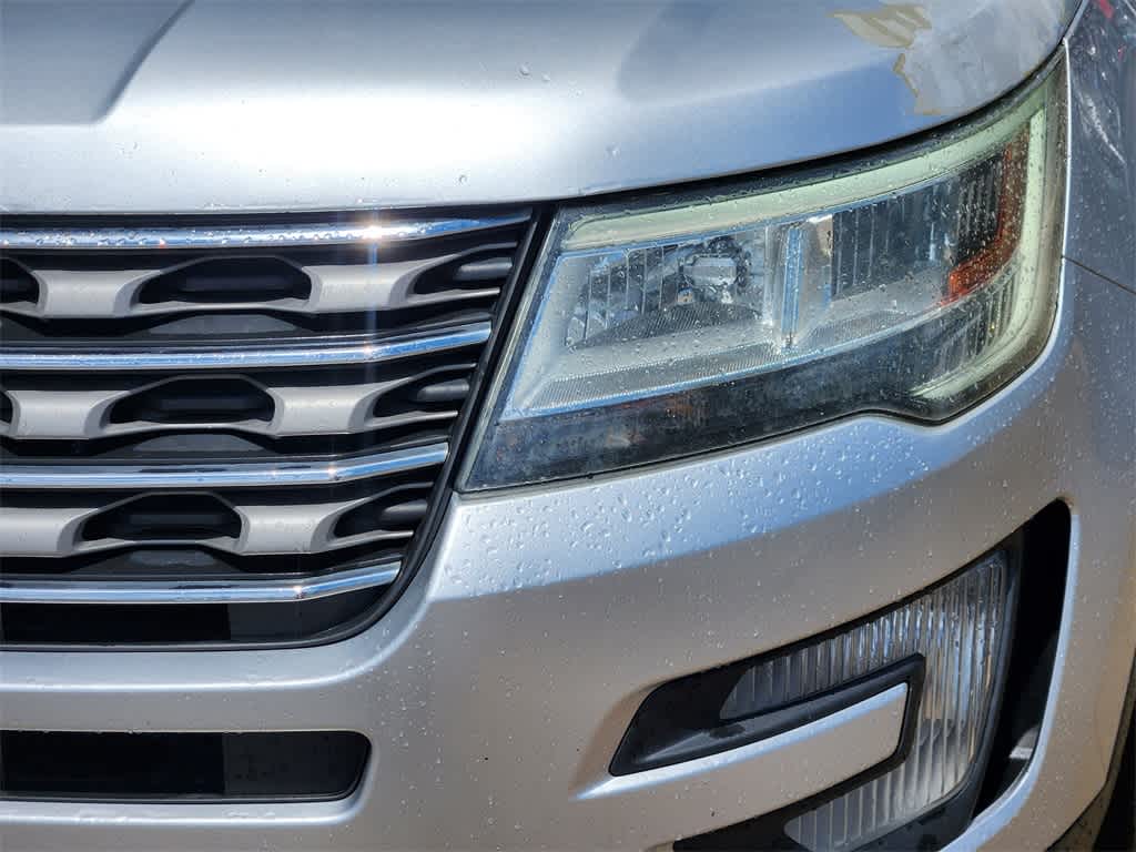 Thumbnail: 2016 Ford Explorer - 7