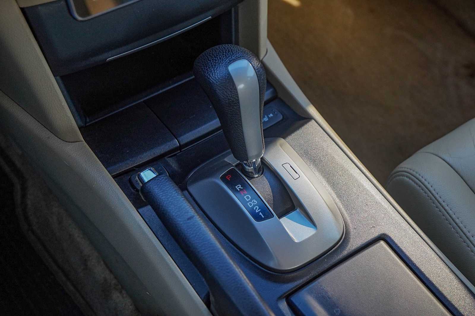 Thumbnail: 2009 Honda Accord - 20