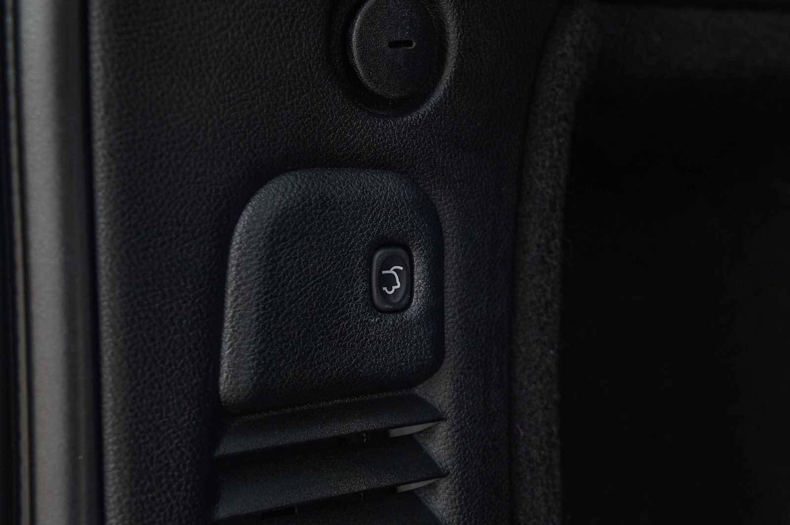 Thumbnail: 2022 Dodge Durango - 31