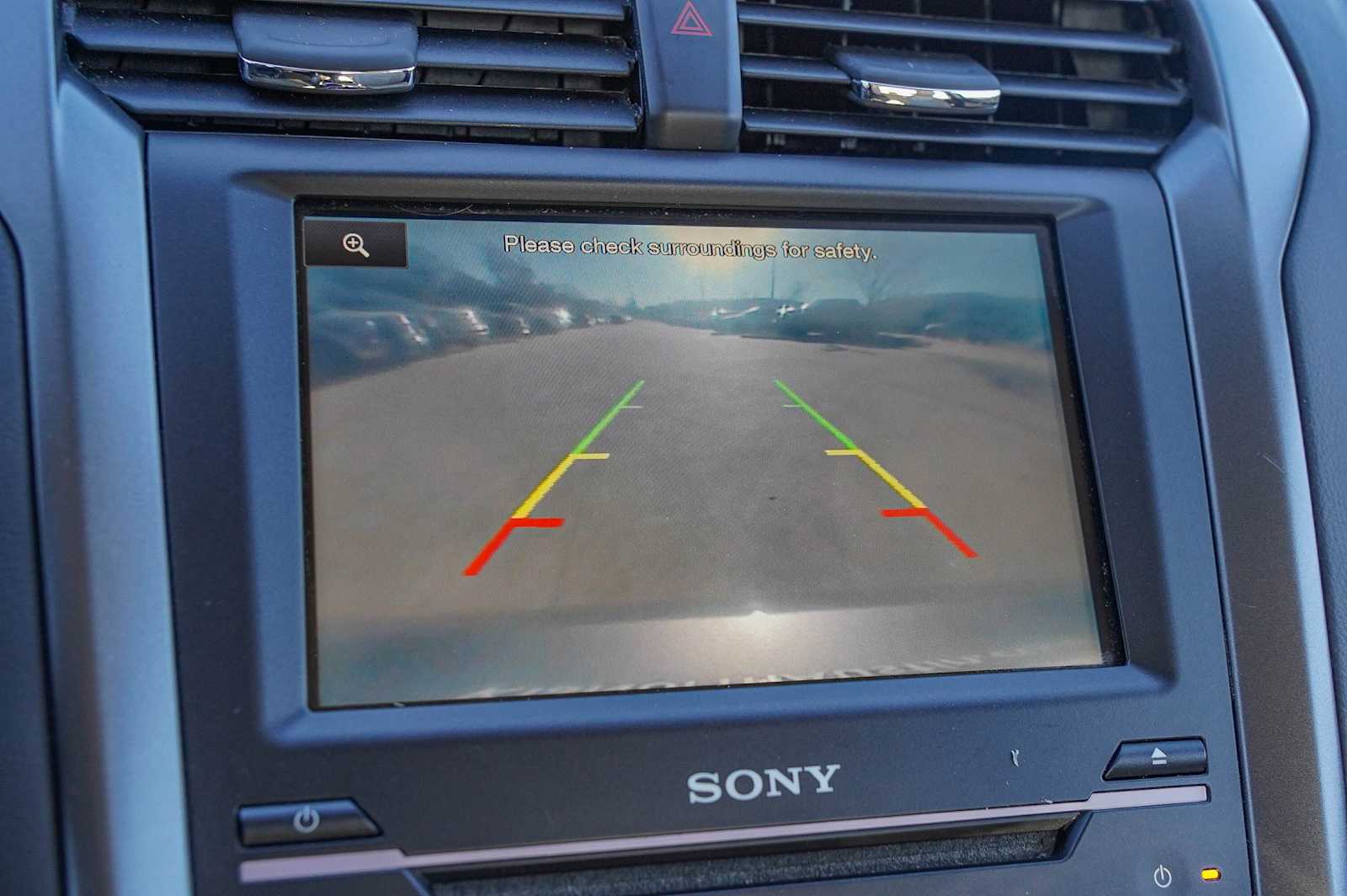 Thumbnail: 2014 Ford Fusion - 16