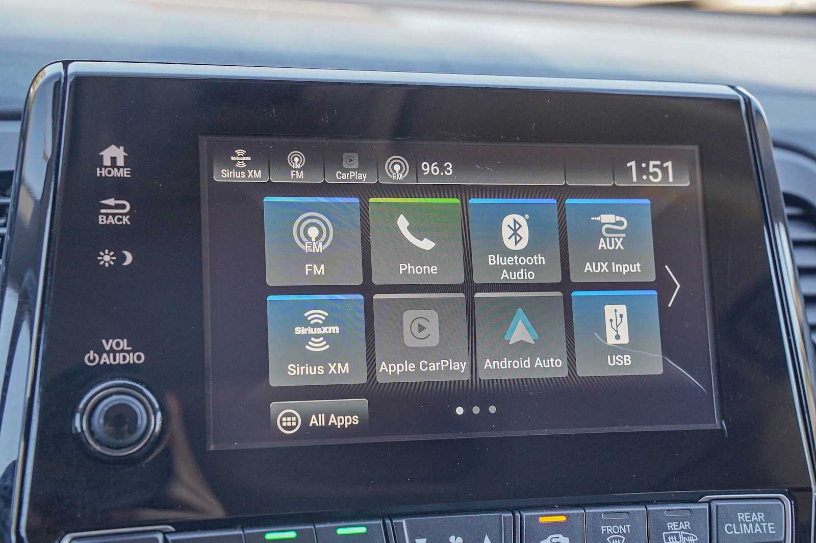 Thumbnail: 2018 Honda Odyssey - 17