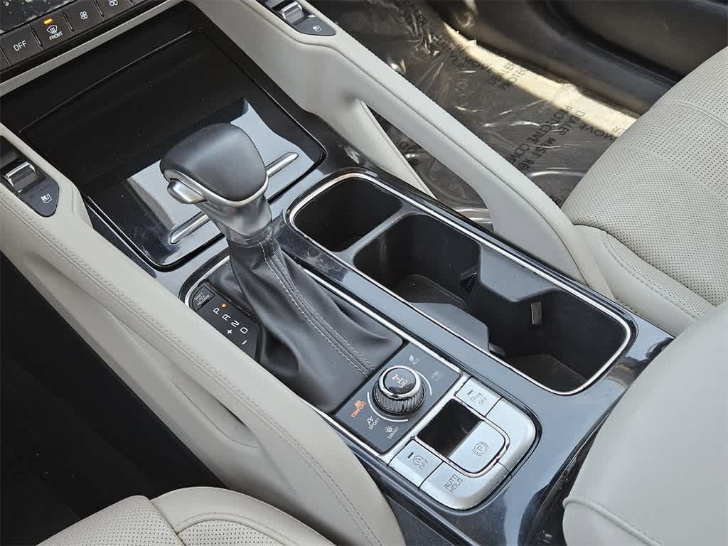 Thumbnail: 2020 Kia Telluride - 19