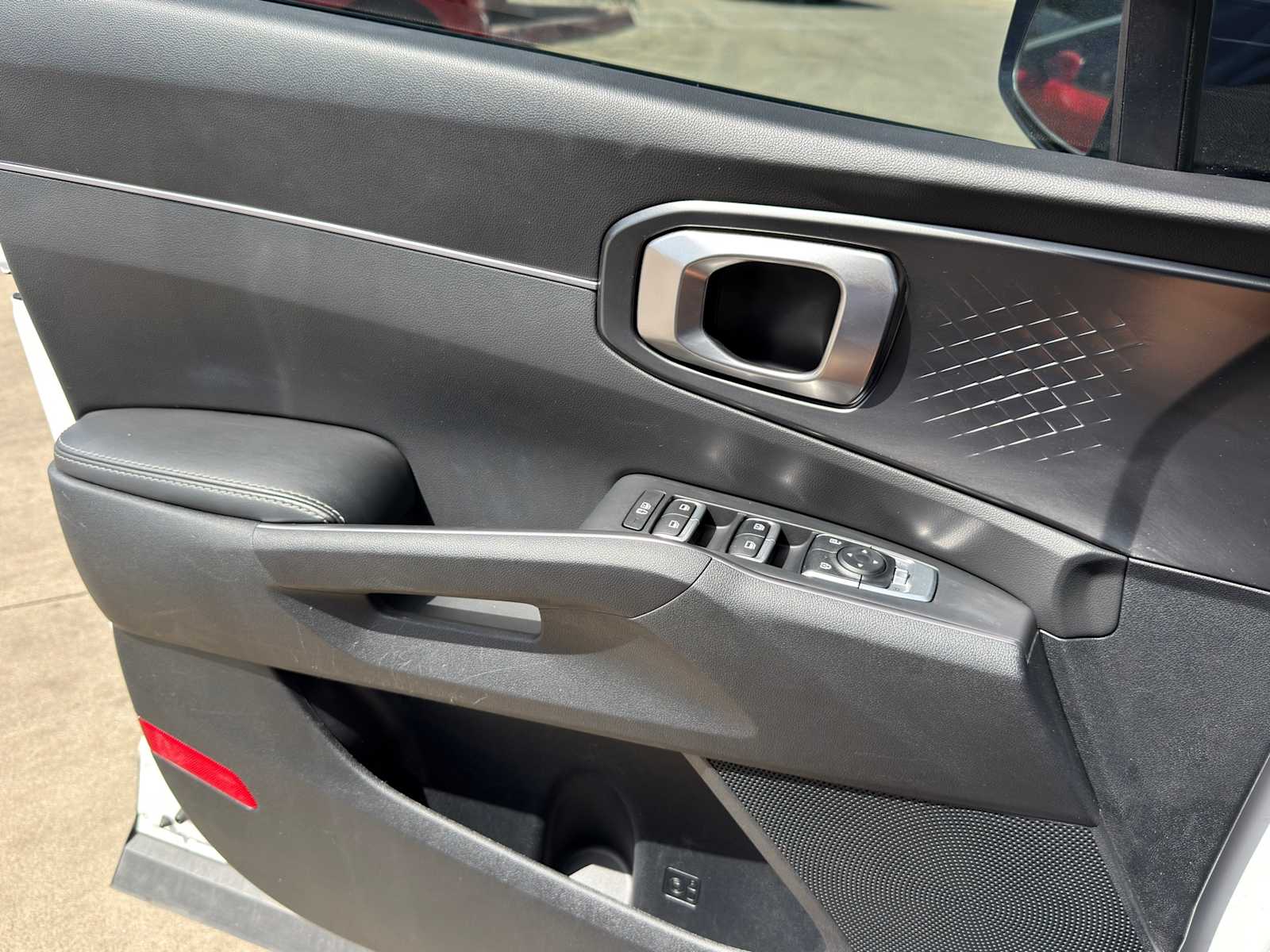 Thumbnail: 2023 Kia Sorento - 19