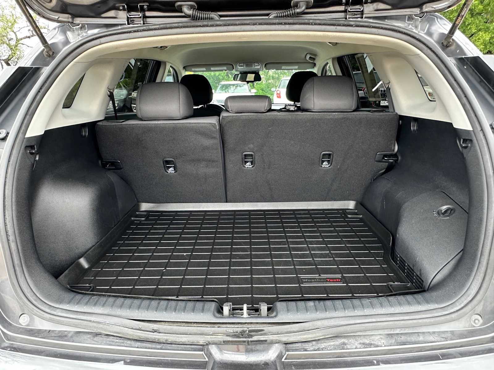 Thumbnail: 2020 Kia Niro - 26