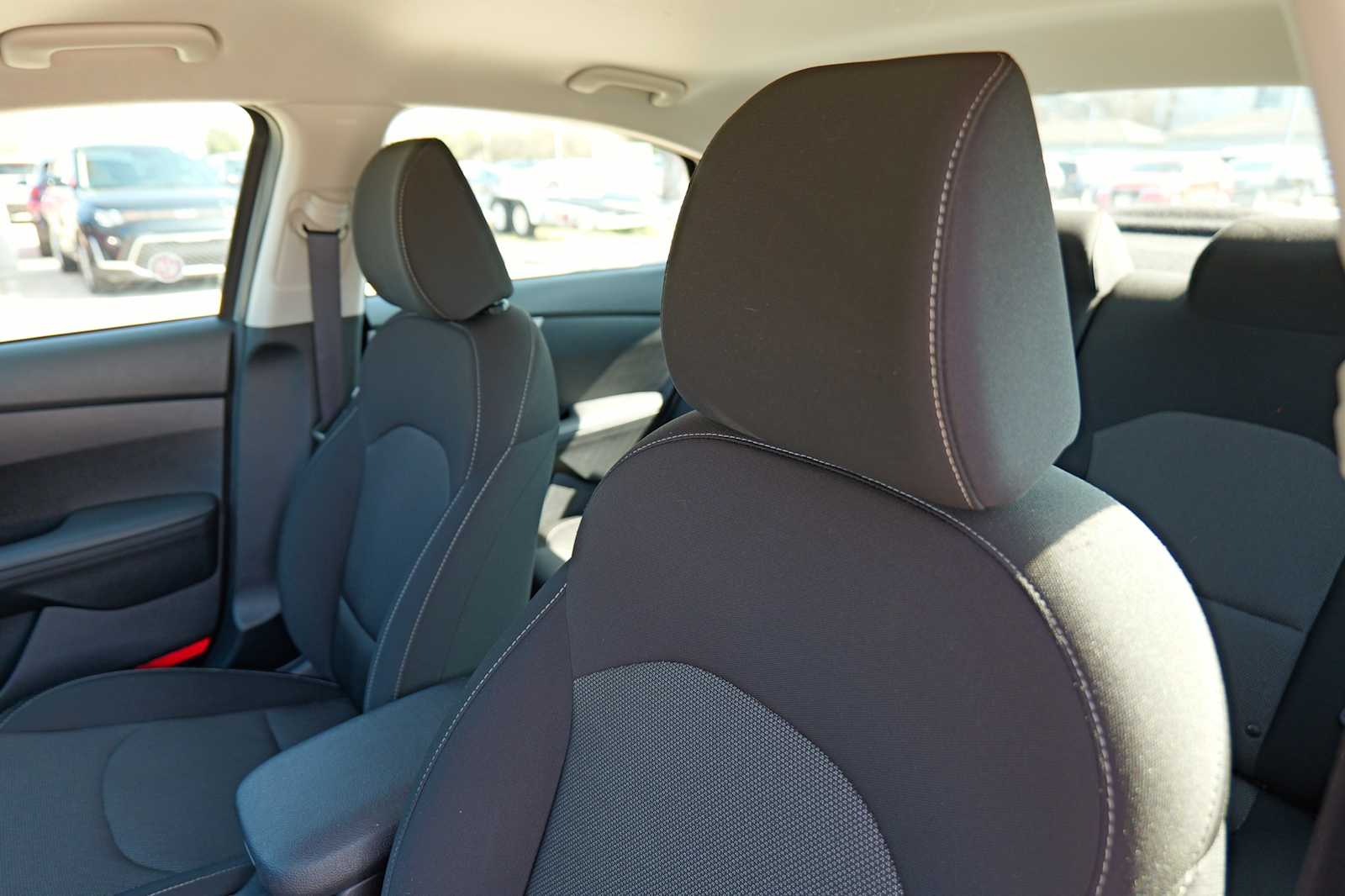 Thumbnail: 2024 Kia Forte - 11