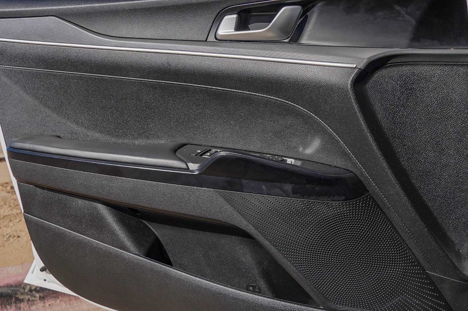 Thumbnail: 2022 Kia K5 - 22