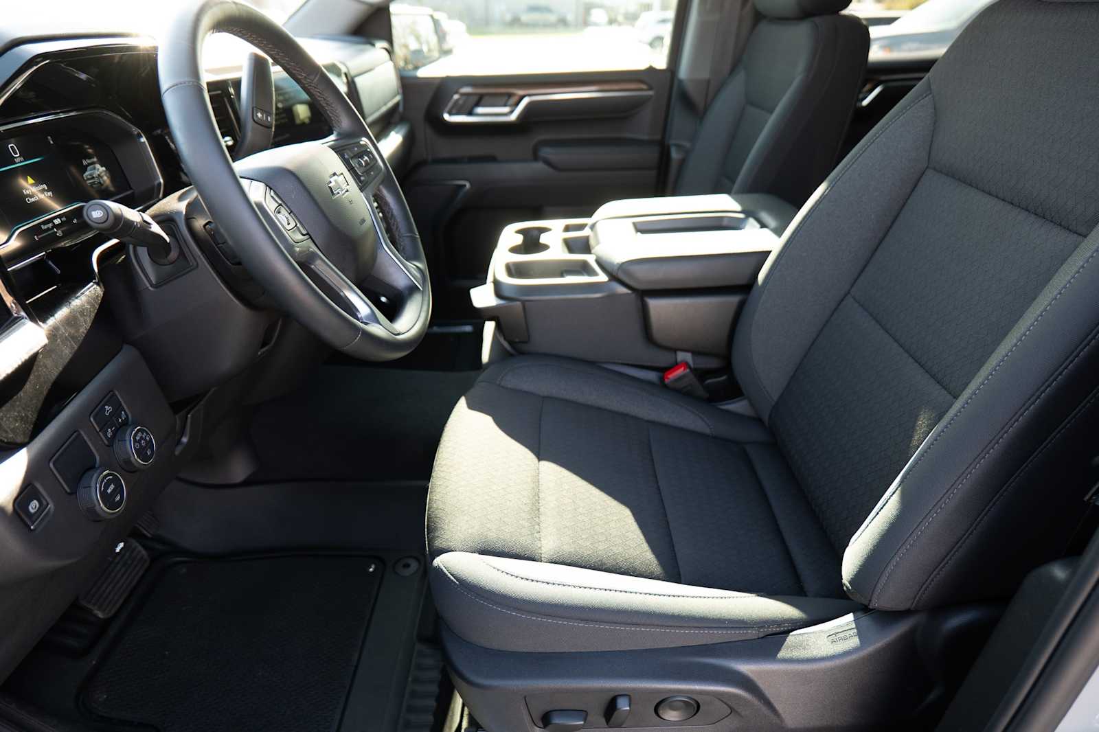 Thumbnail: 2025 Chevrolet Silverado 1500 - 10