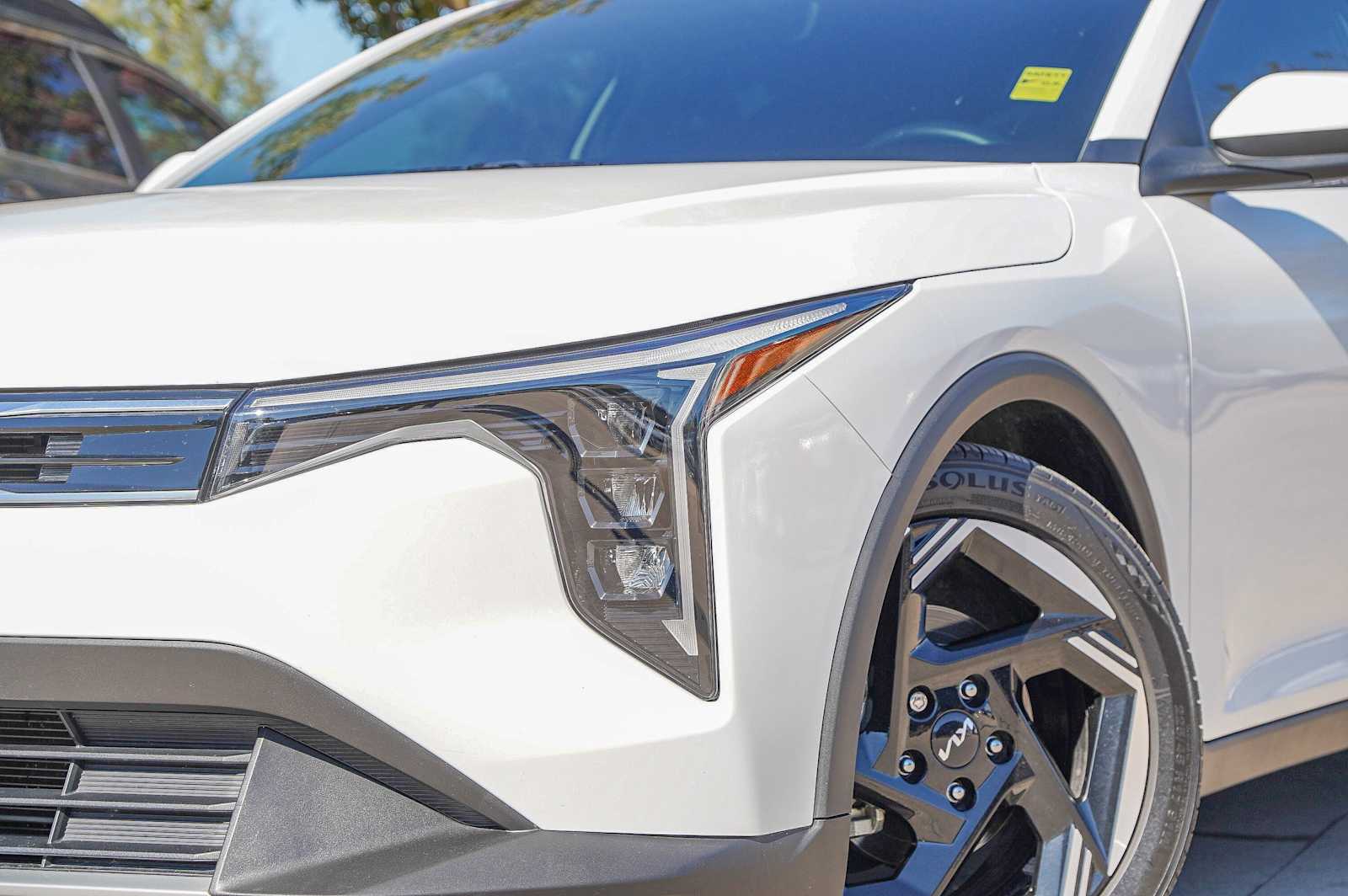 Thumbnail: 2025 Kia K4 - 3