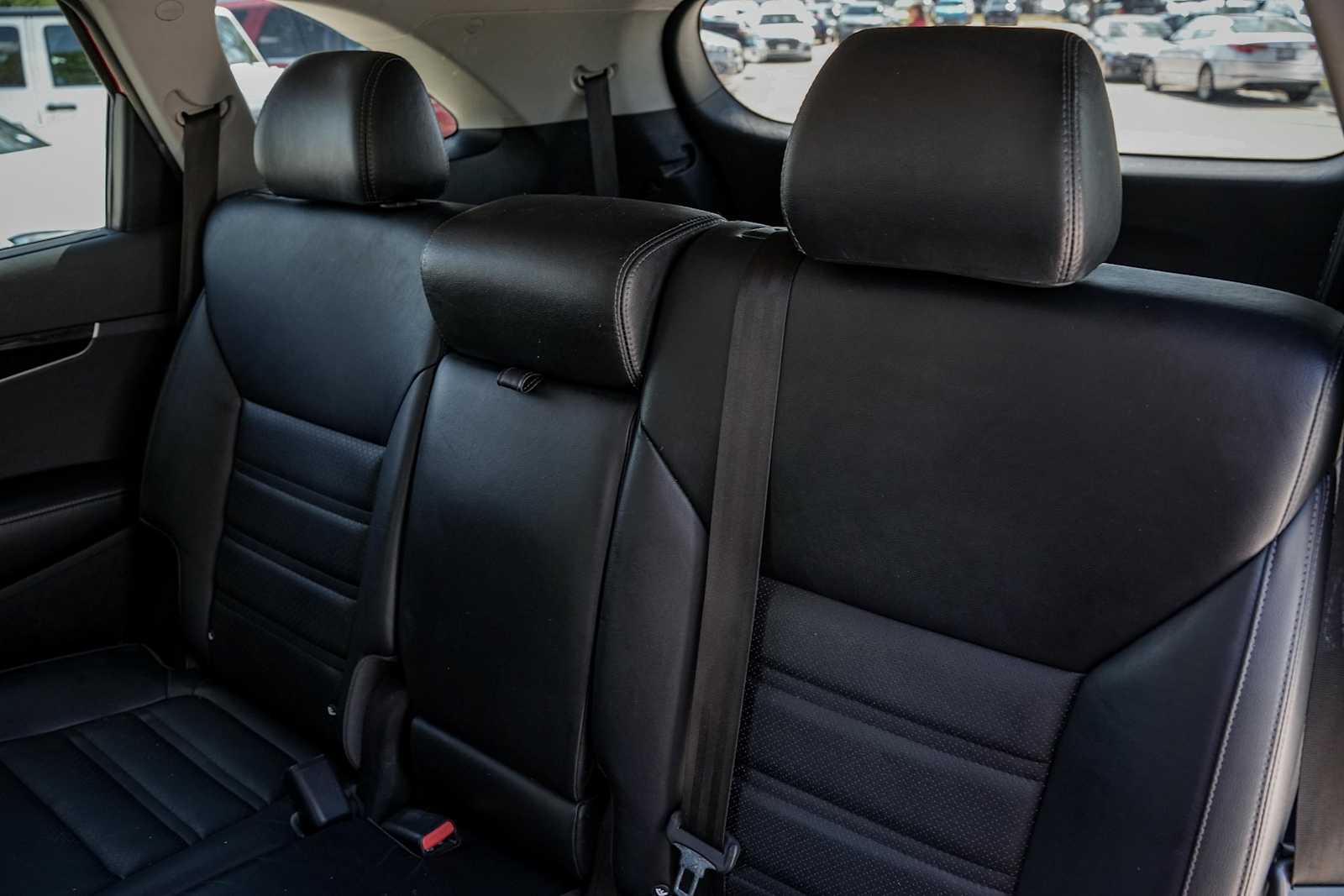 Thumbnail: 2018 Kia Sorento - 28