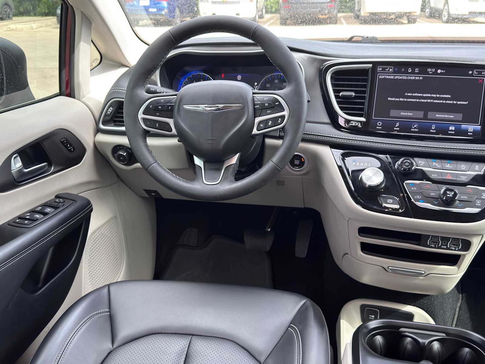 Thumbnail: 2023 Chrysler Pacifica - 19