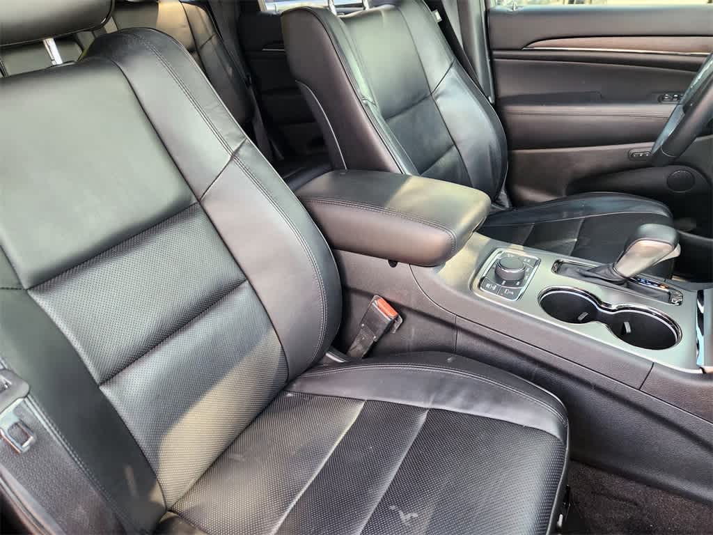 Thumbnail: 2018 Jeep Grand Cherokee - 12