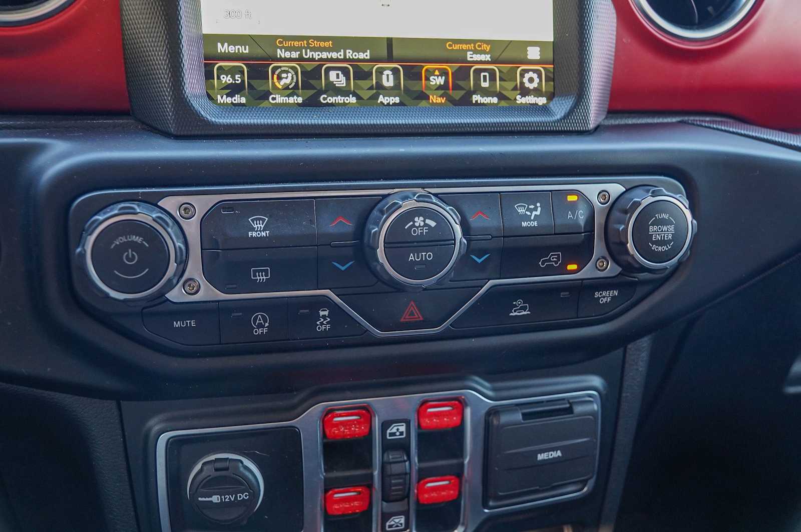 Thumbnail: 2023 Jeep Gladiator - 21