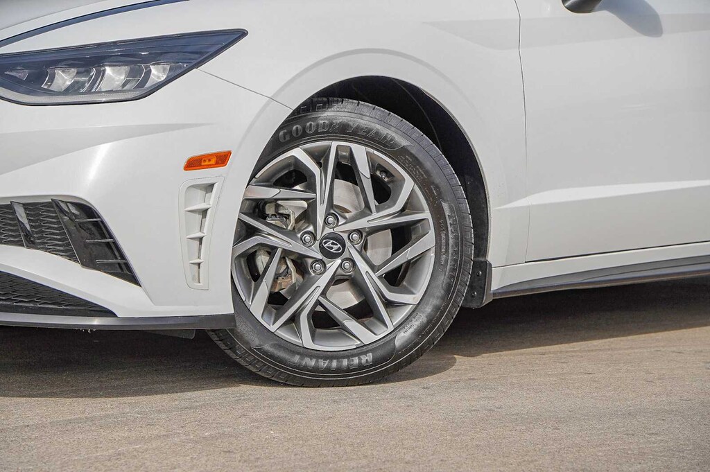 Used 2022 Hyundai Sonata SEL Sedan