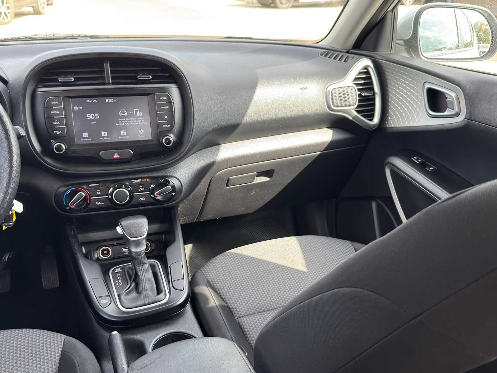 Thumbnail: 2020 Kia Soul - 25