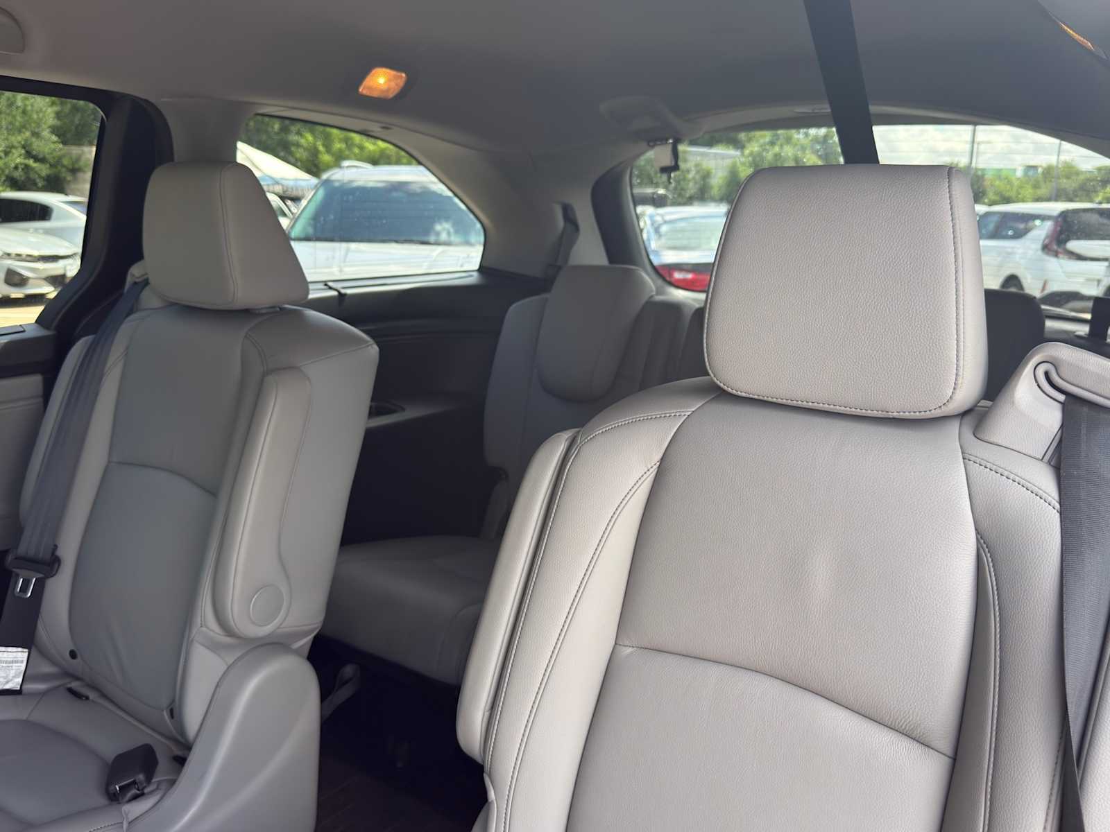 Thumbnail: 2023 Honda Odyssey - 30