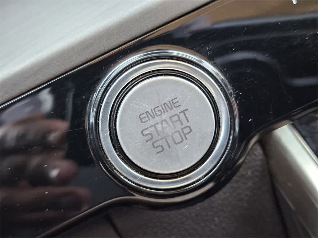 Thumbnail: 2022 Kia Carnival - 20