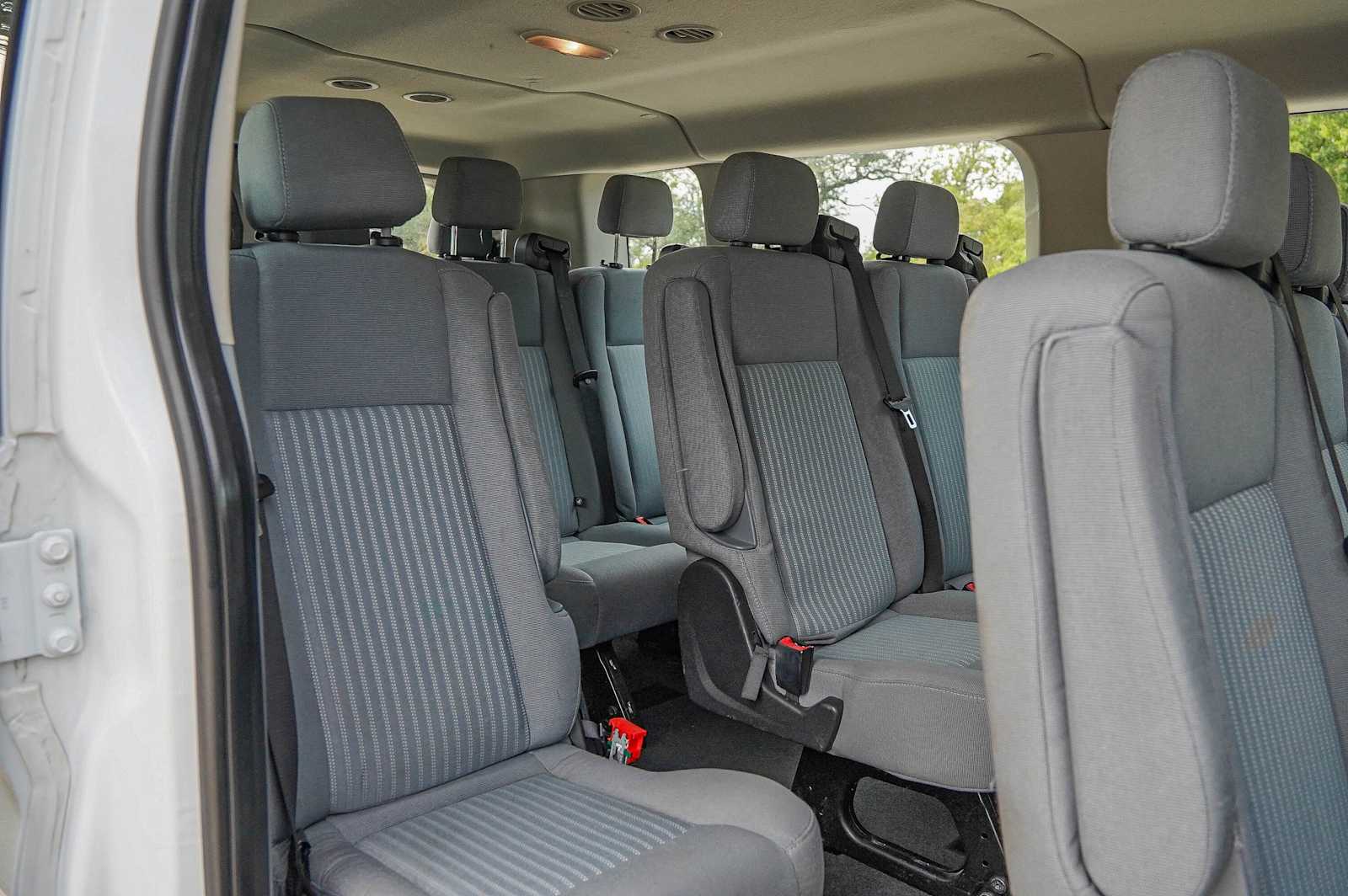 Thumbnail: 2016 Ford Transit Series - 30