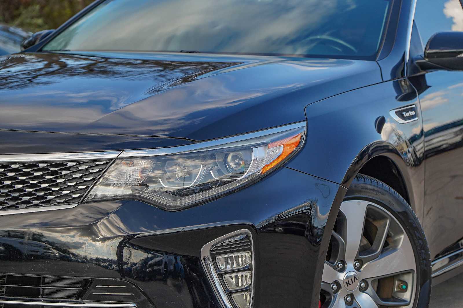 Thumbnail: 2018 Kia Optima - 3