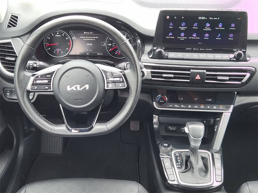 Thumbnail: 2023 Kia Seltos - 26
