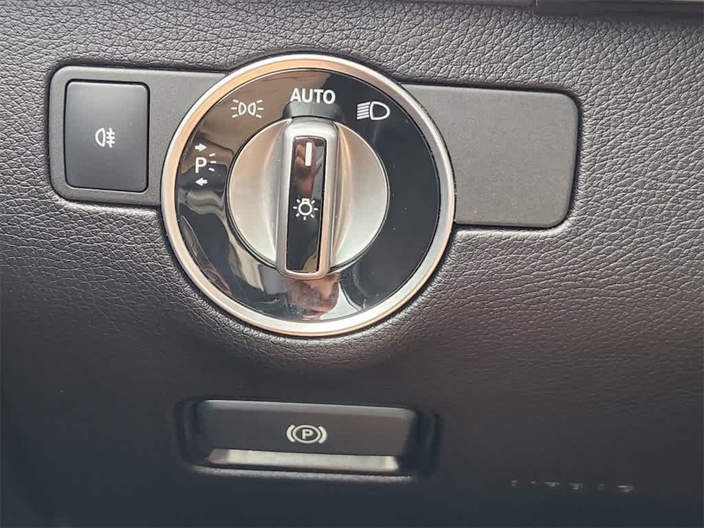 Thumbnail: 2018 Mercedes-Benz GLS - 21