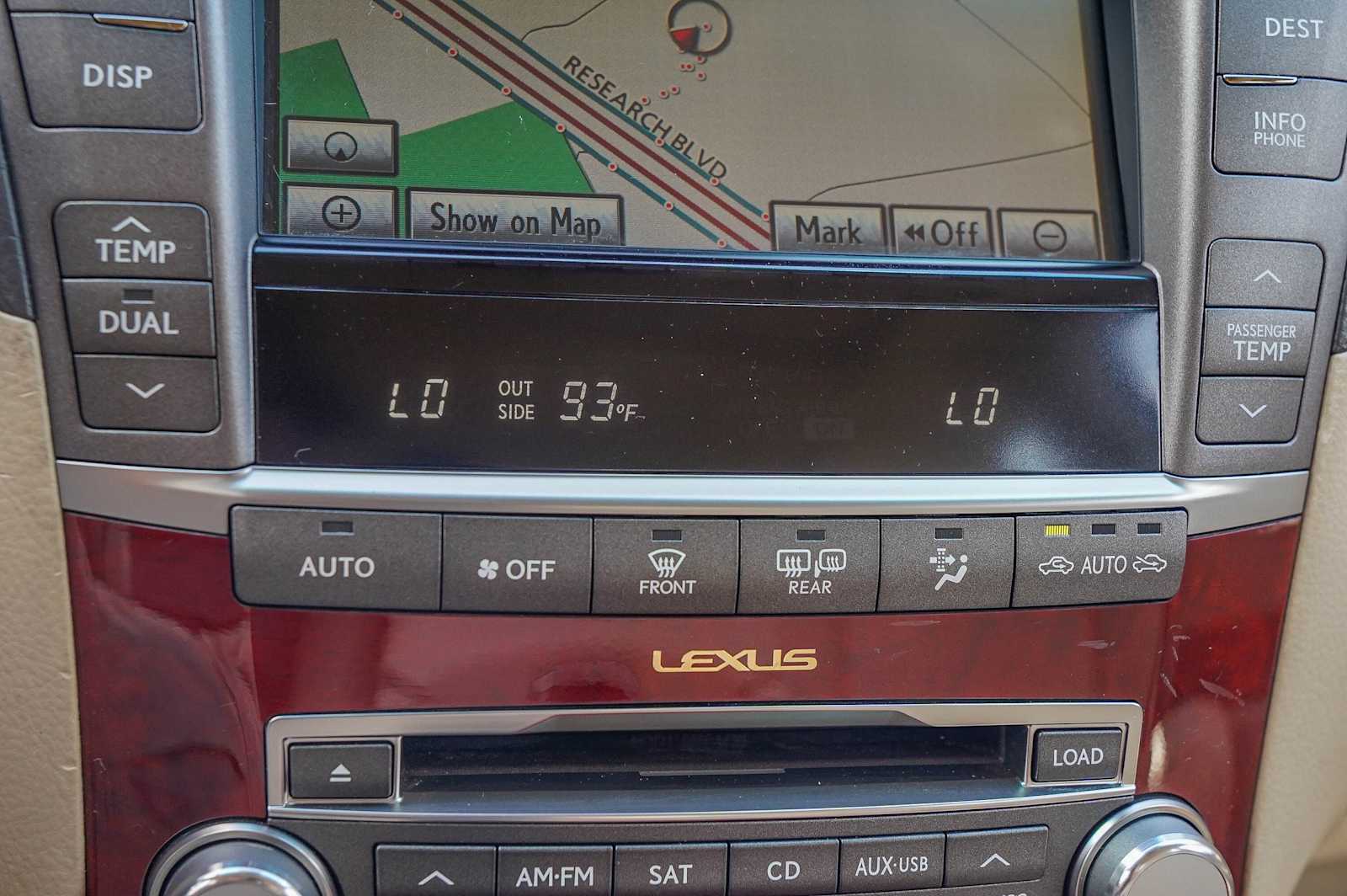 Thumbnail: 2012 Lexus LS - 20