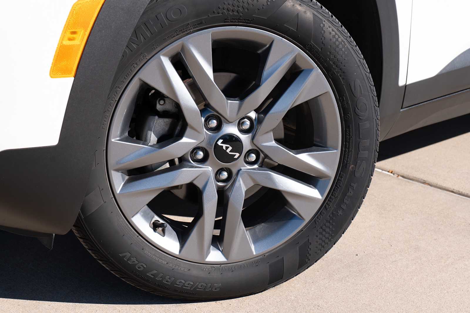 Thumbnail: 2023 Kia Seltos - 2