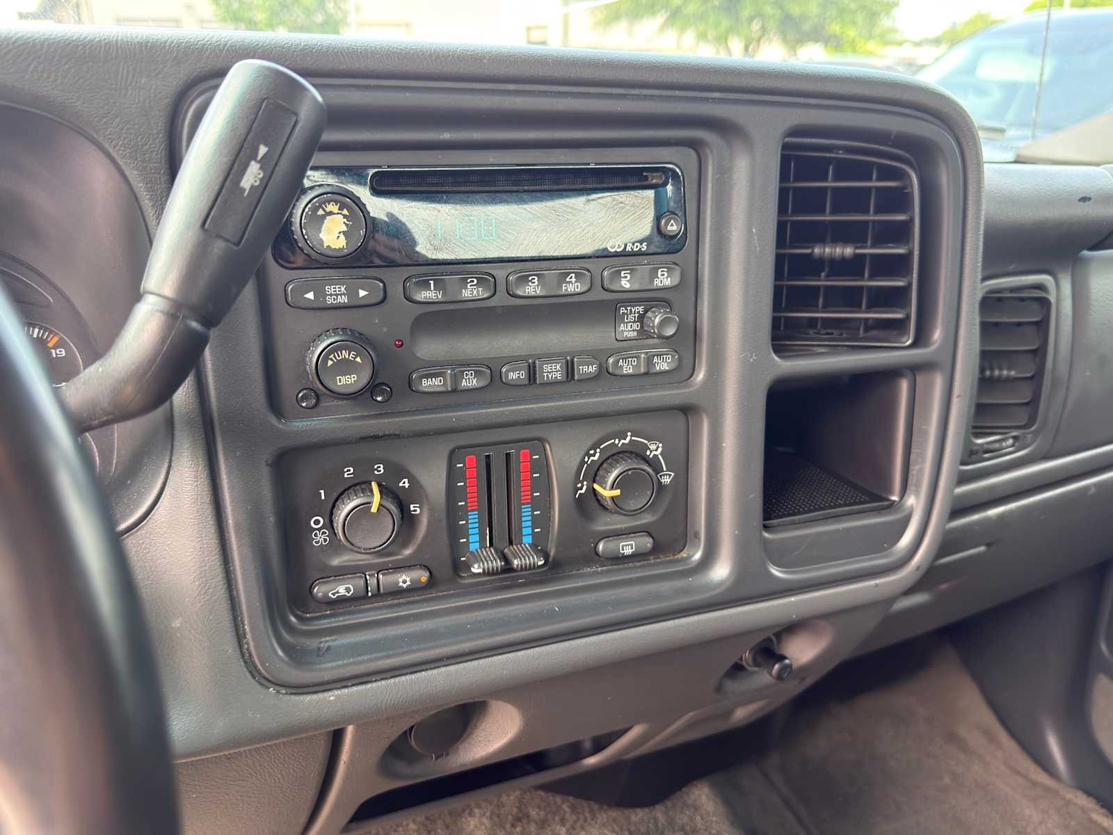 Thumbnail: 2003 Chevrolet Avalanche 1500 - 12