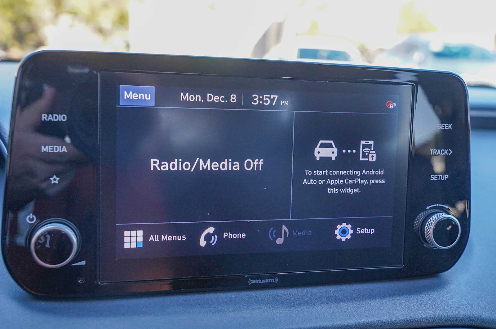 Thumbnail: 2022 Hyundai Santa Fe - 17