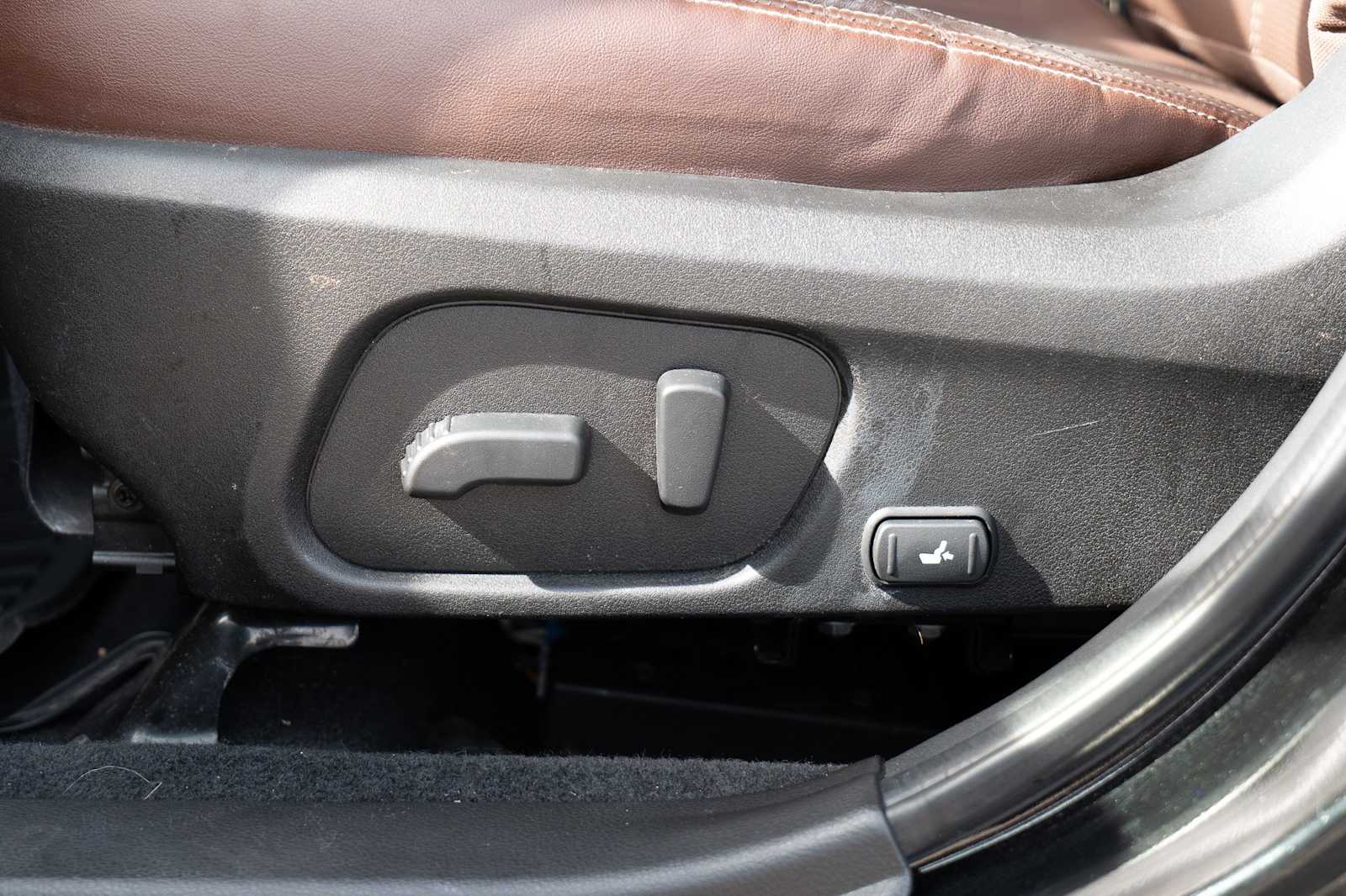 Thumbnail: 2017 Subaru Forester - 21