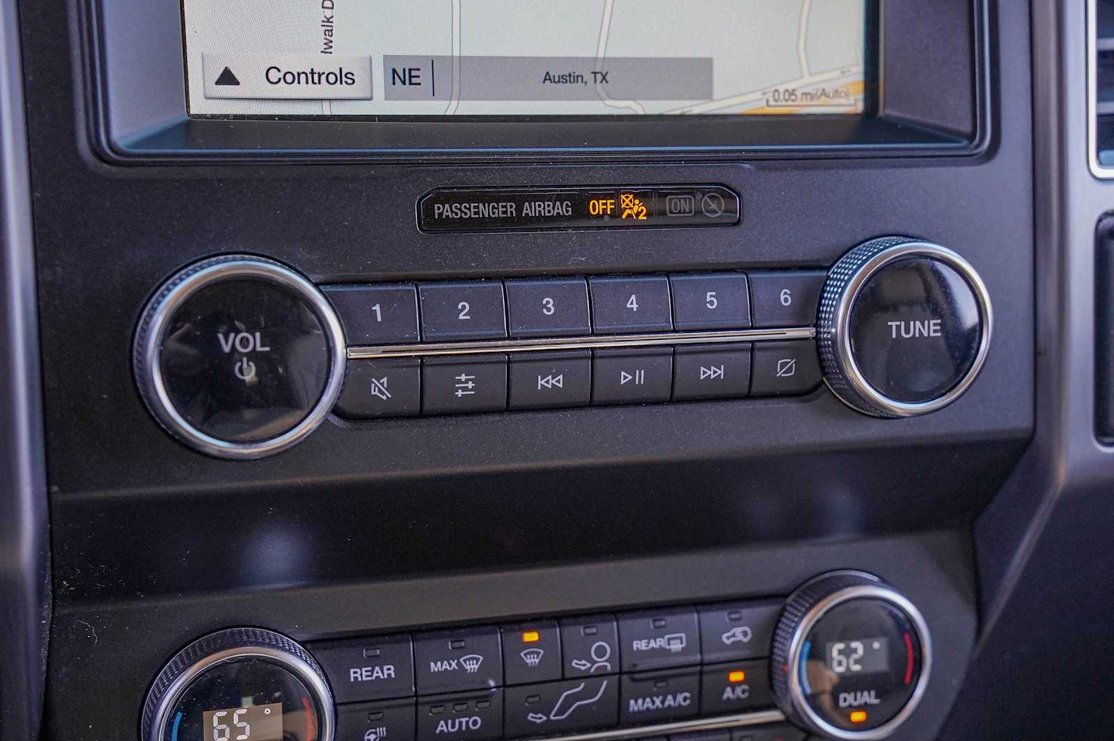 Thumbnail: 2019 Ford Expedition MAX - 19