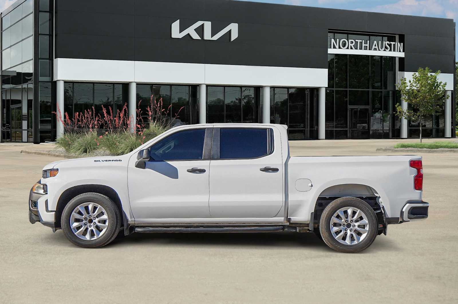 Thumbnail: 2019 Chevrolet Silverado 1500 - 4