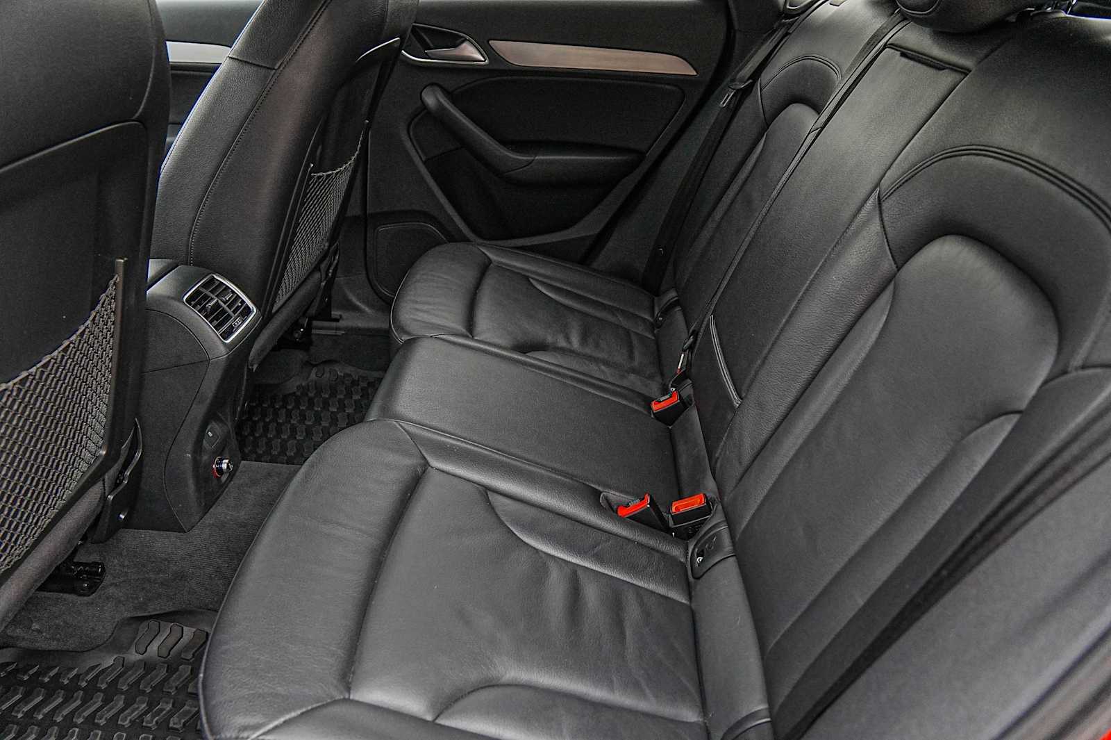 Thumbnail: 2018 Audi Q3 - 30