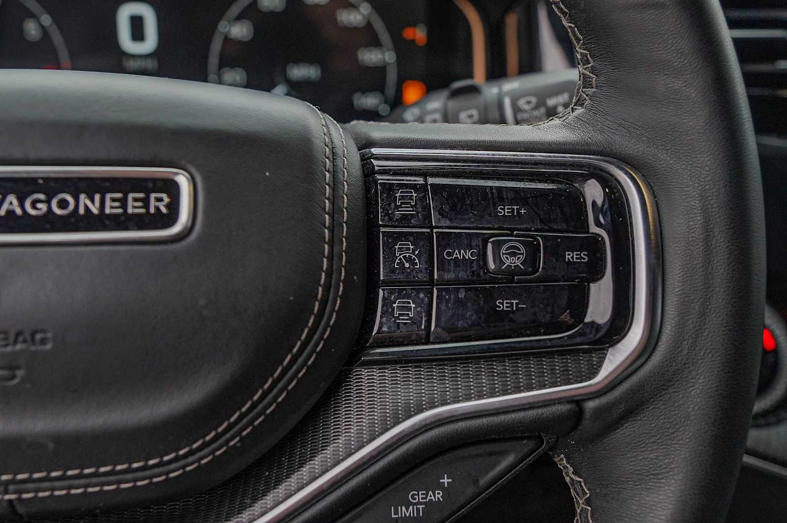 Thumbnail: 2024 Jeep Grand Wagoneer - 14