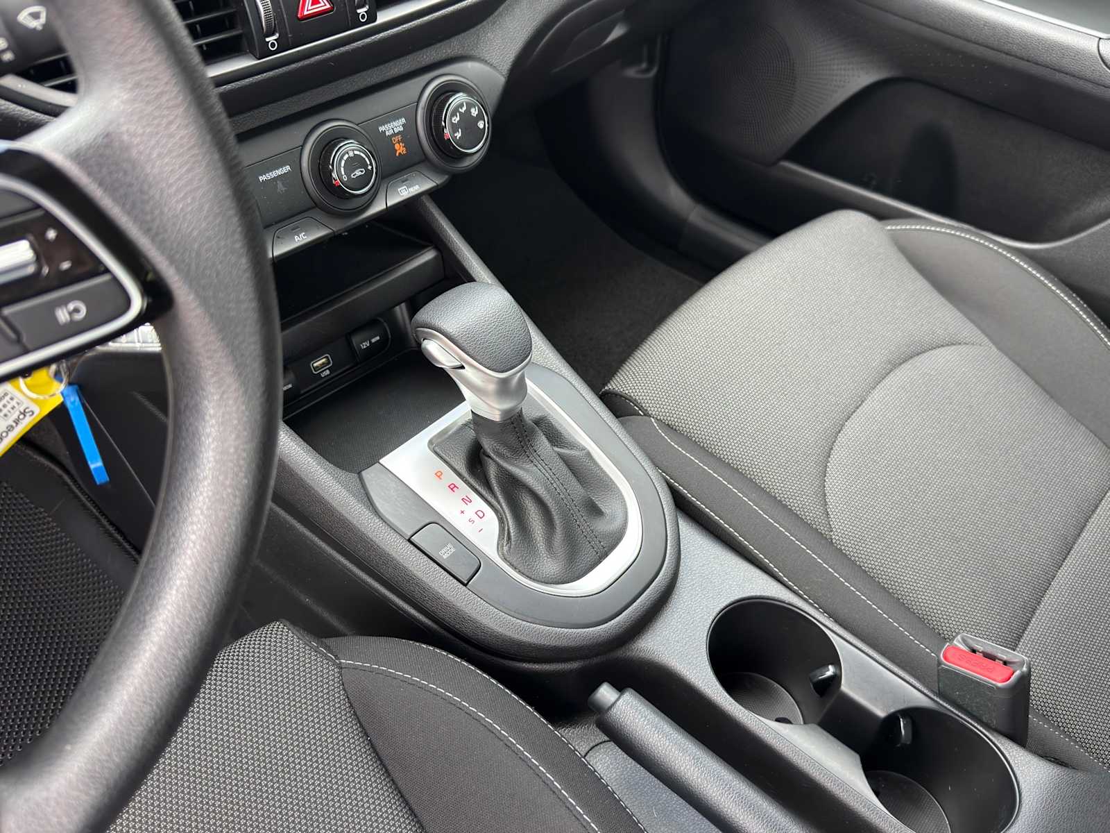 Thumbnail: 2023 Kia Forte - 10