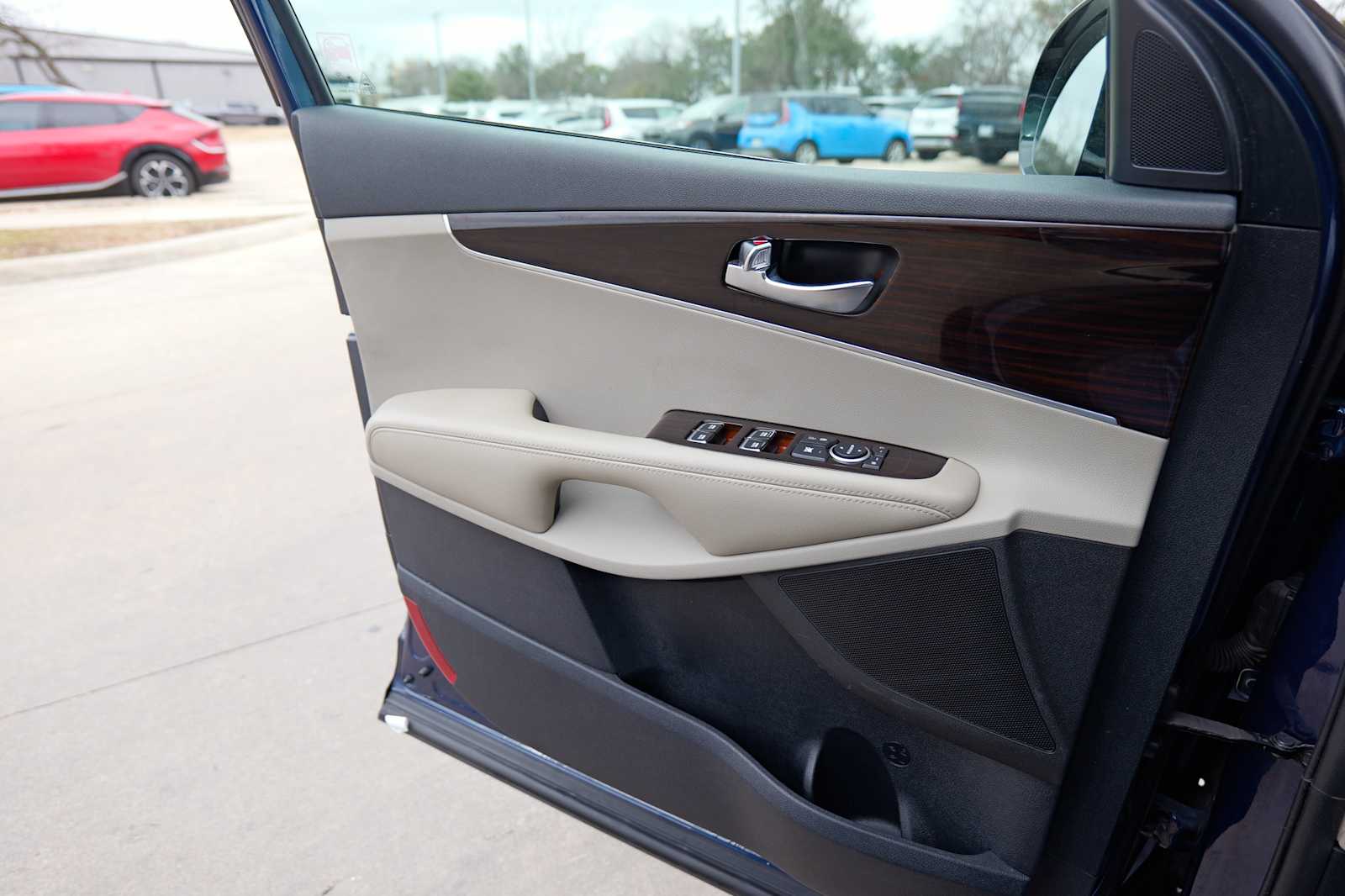 Thumbnail: 2019 Kia Sorento - 20