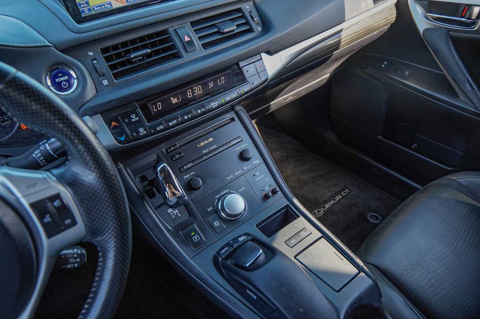 Thumbnail: 2013 Lexus CT - 18