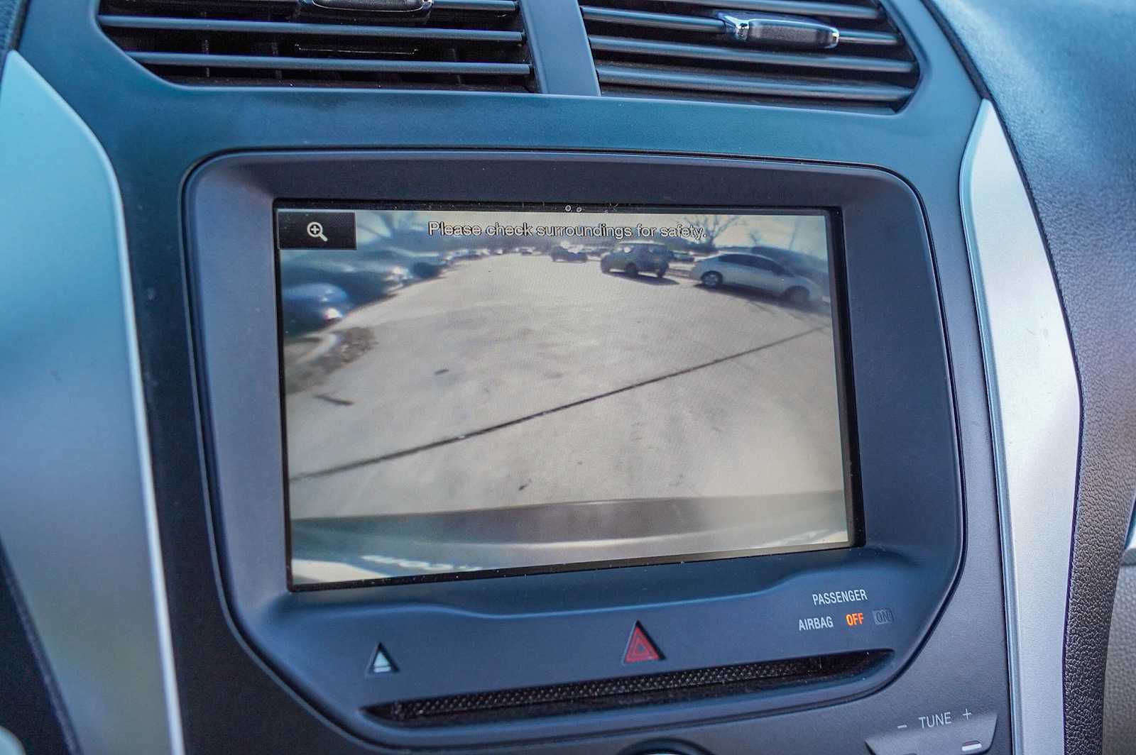 Thumbnail: 2012 Ford Explorer - 16