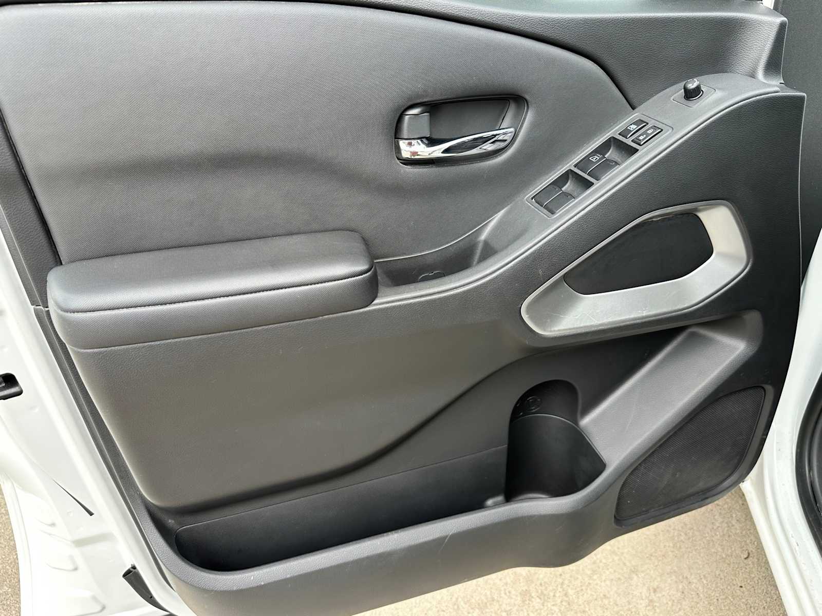 Thumbnail: 2022 Nissan Frontier - 19