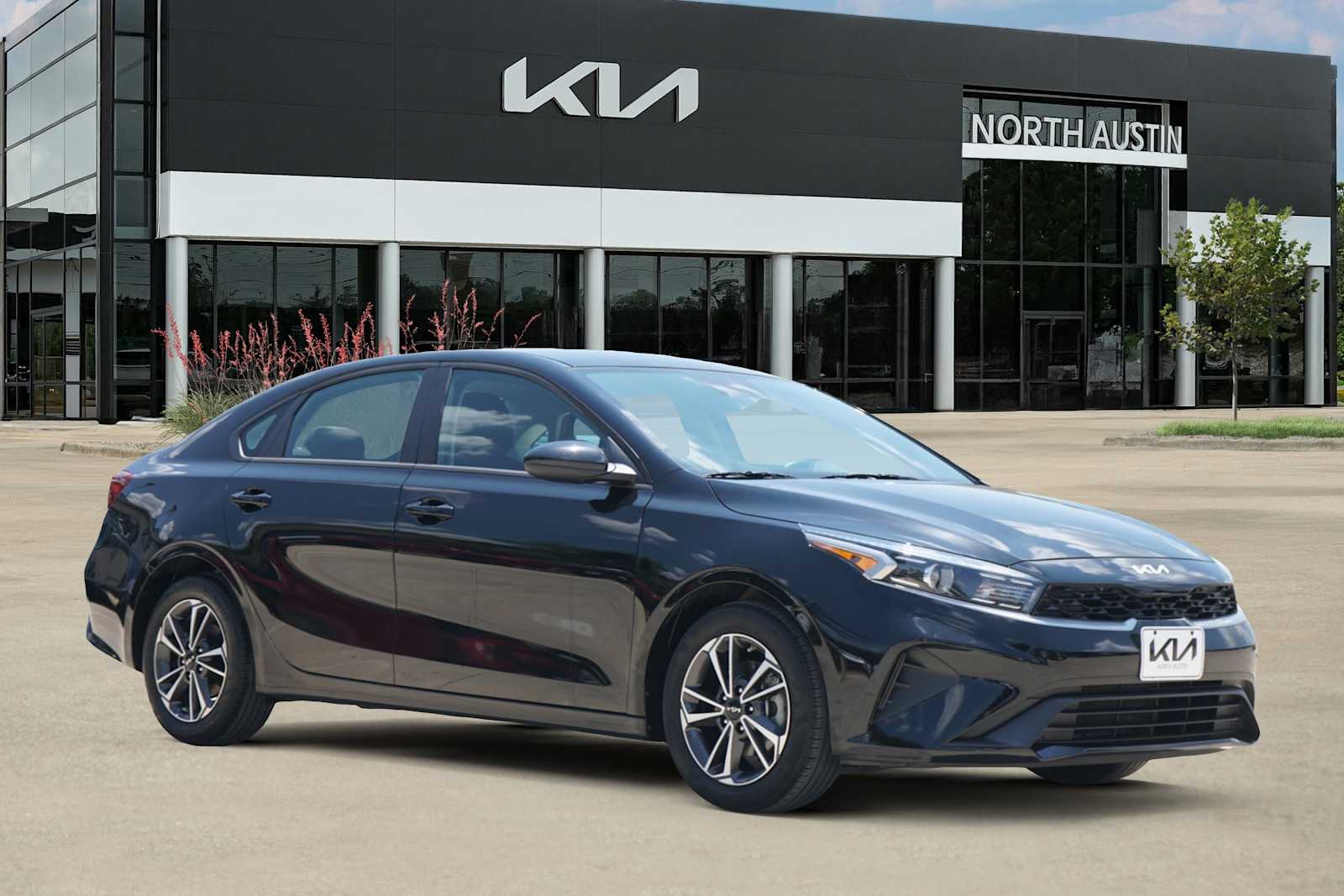 2024 Kia Forte LXS - Photo 7