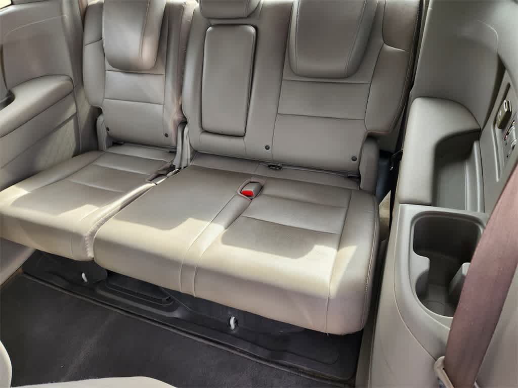 Thumbnail: 2013 Honda Odyssey - 33