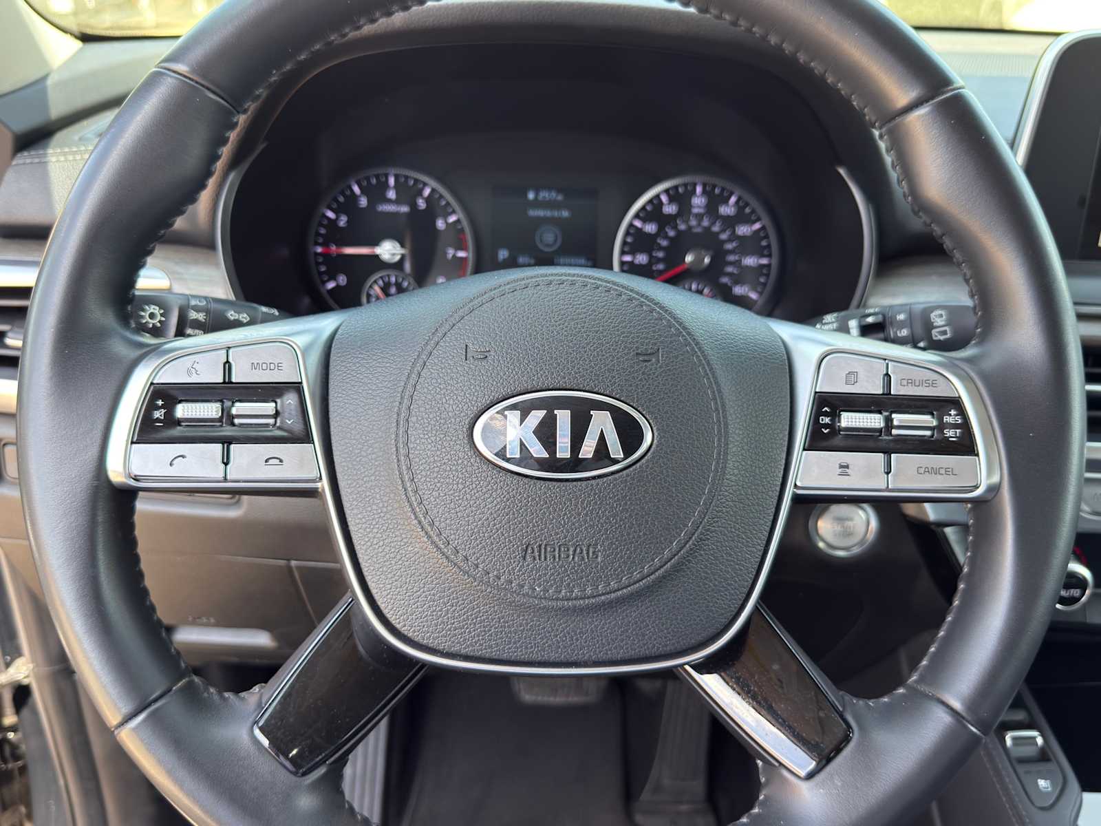 Thumbnail: 2020 Kia Telluride - 15