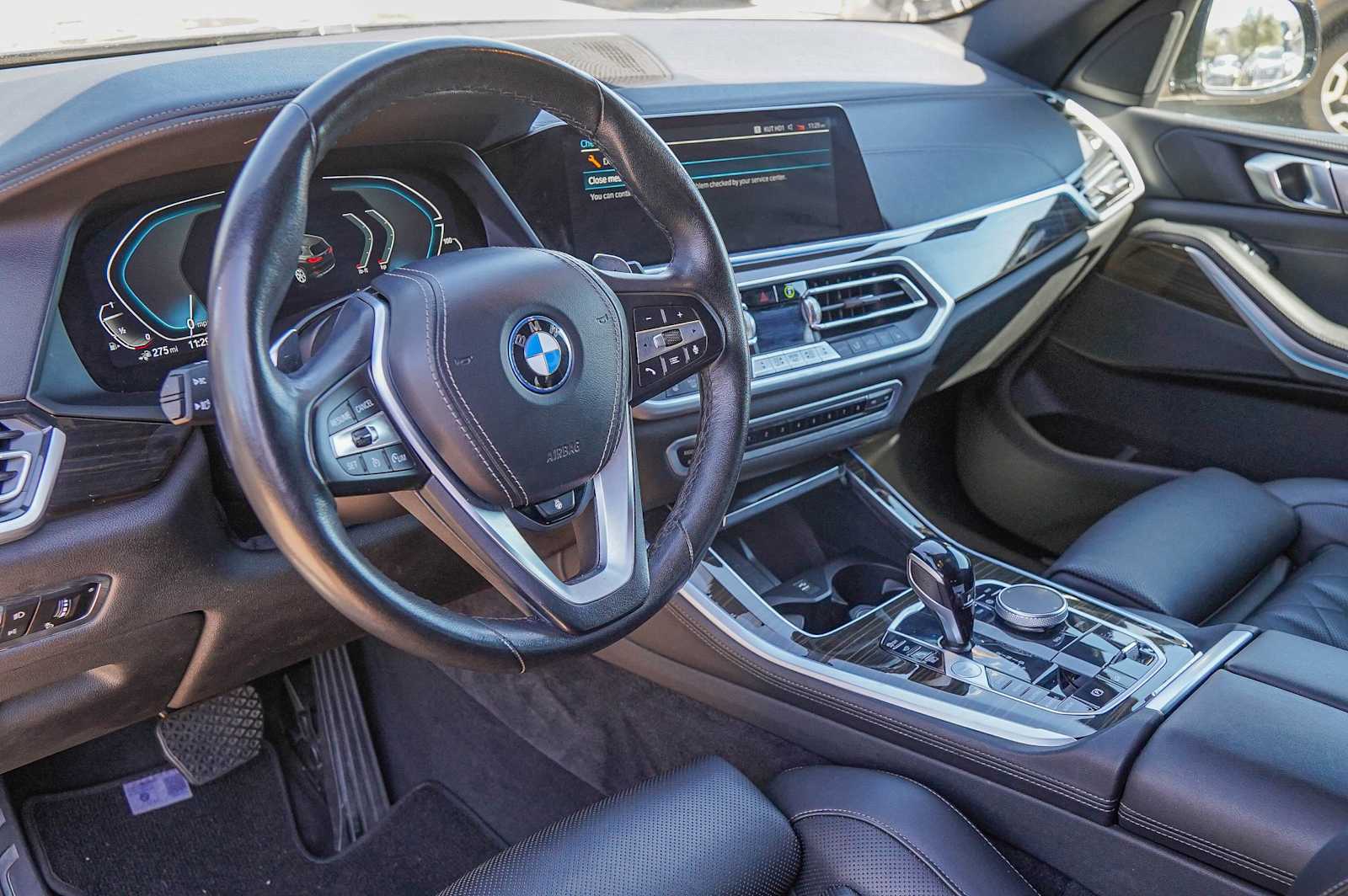 Thumbnail: 2023 BMW X5 - 10